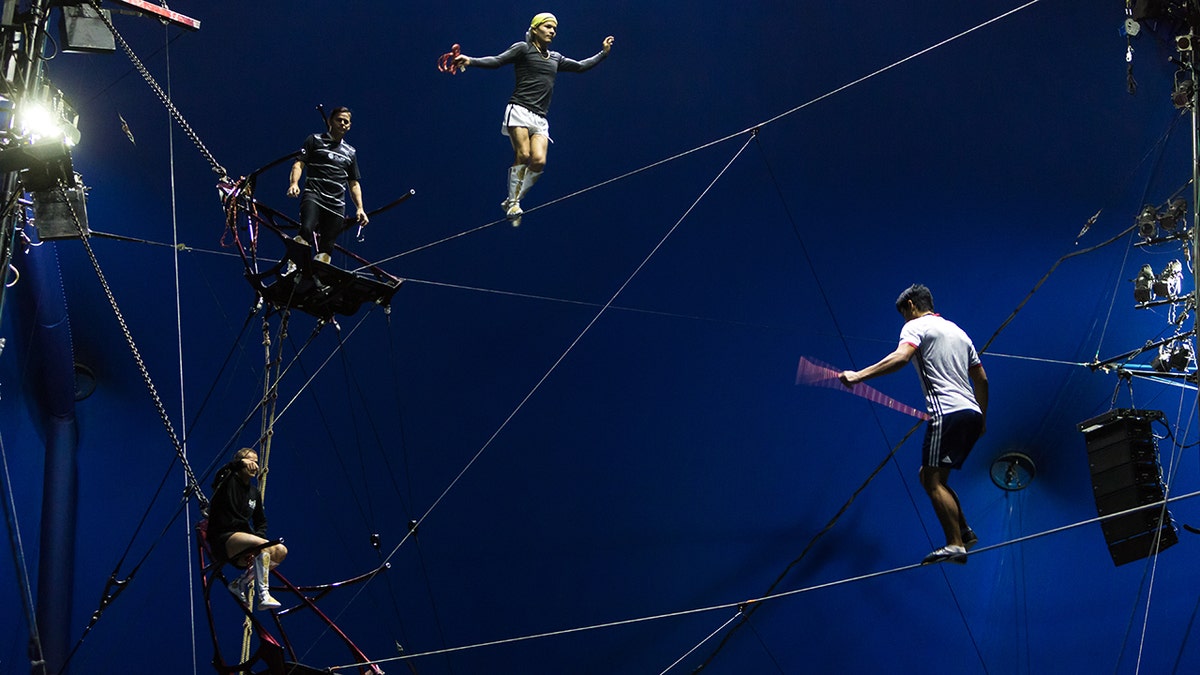 Cirque Du Soleil Kooza rehearsal