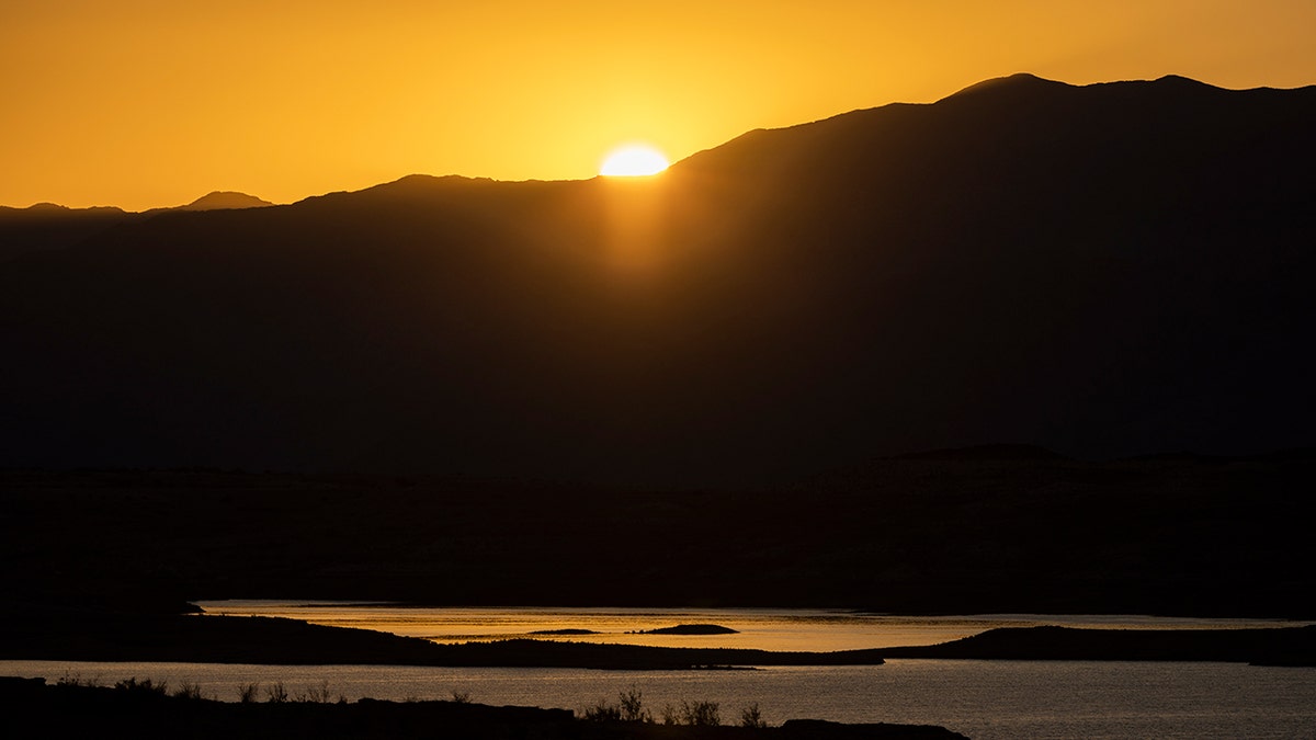 Lake Mead Sand Island