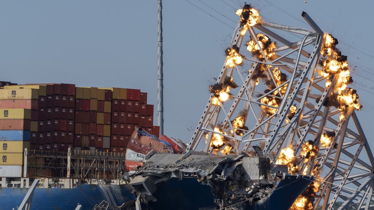 APTOPIX Maryland Bridge Collapse