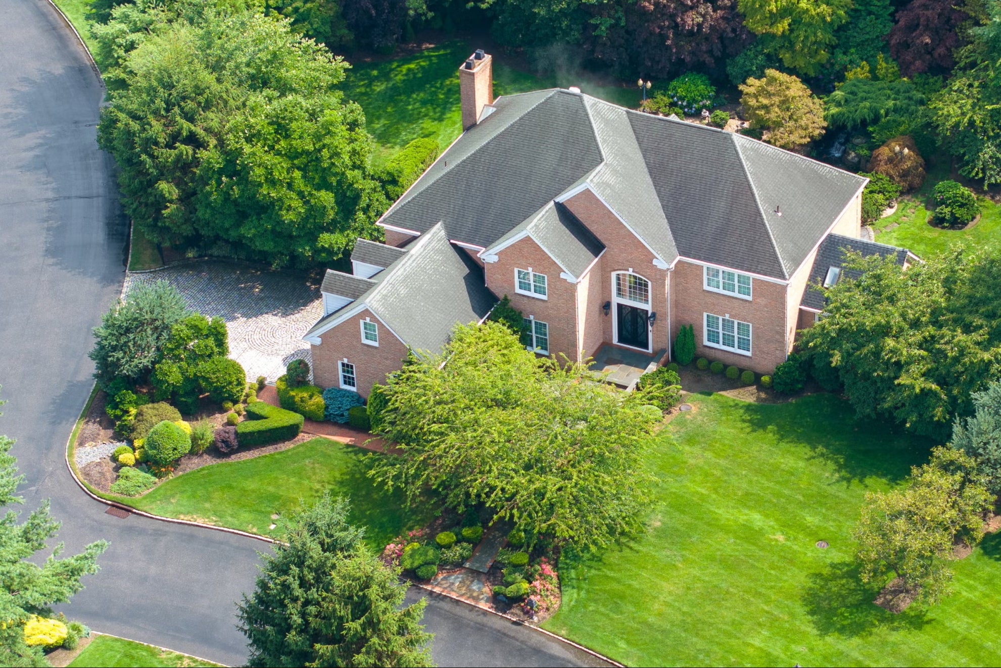 An aerial view of a Manhasset home owned by Linda Sun and Chris Hu. Sun was arrested and charged with acting as a agent of the Chinese government