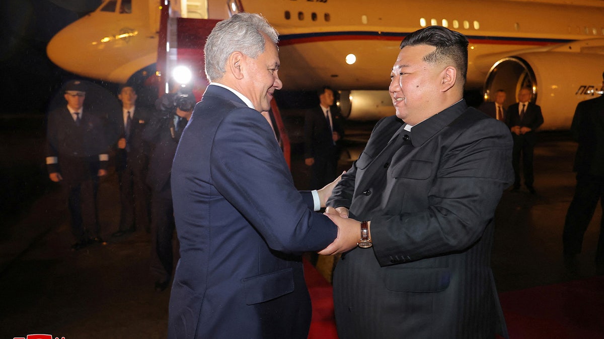 North Korean leader Kim Jong-un and Sergei Shoigu,