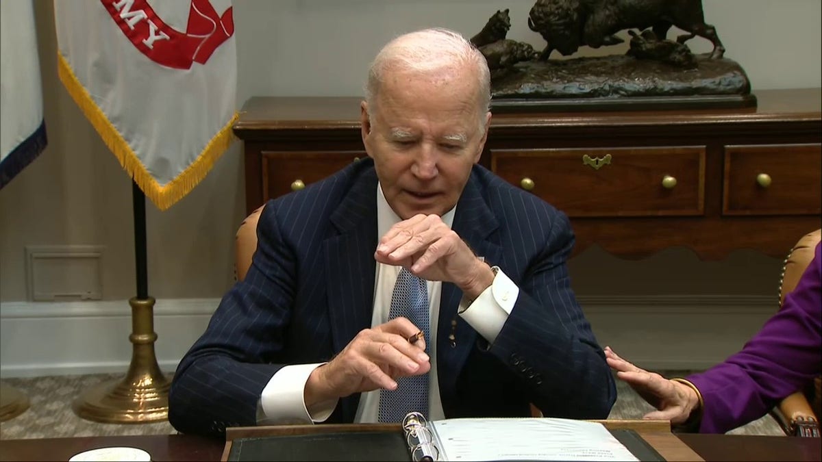 Energy Secretary Granholm interrupts President Biden during hurricane briefing