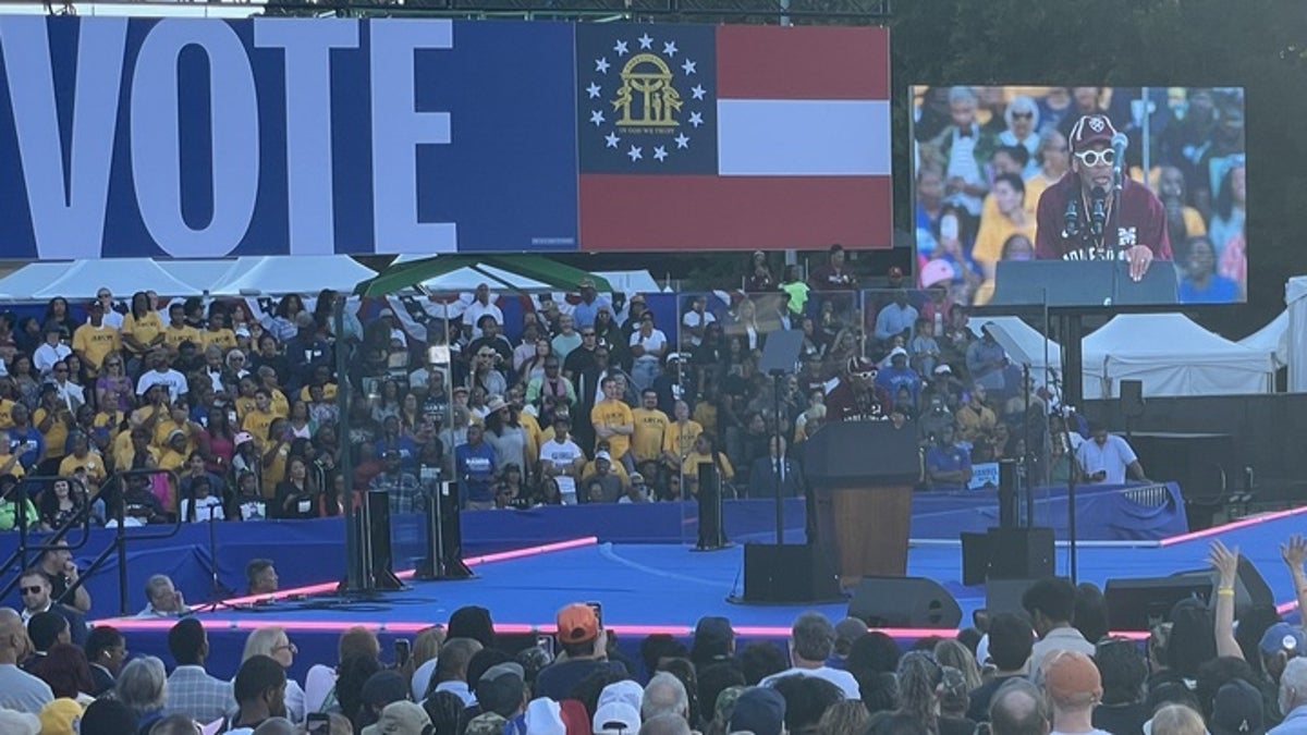 Spike Lee rallies the crowd at a Kamala Harris, Barack Obama event near Atlanta on Oct. 24.