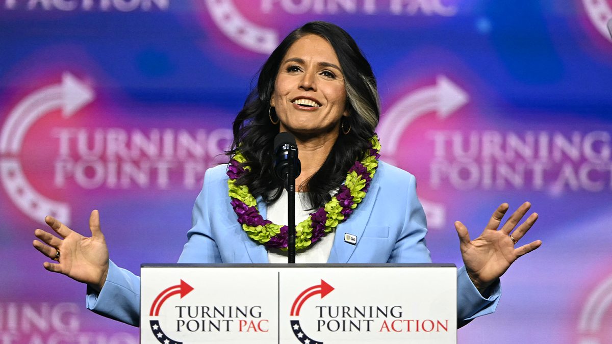 Tulsi Gabbard at Trump rally