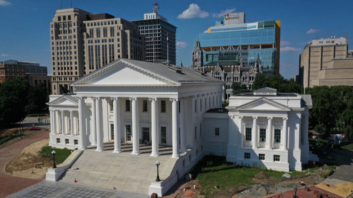 virginia_capitol_richmond_va