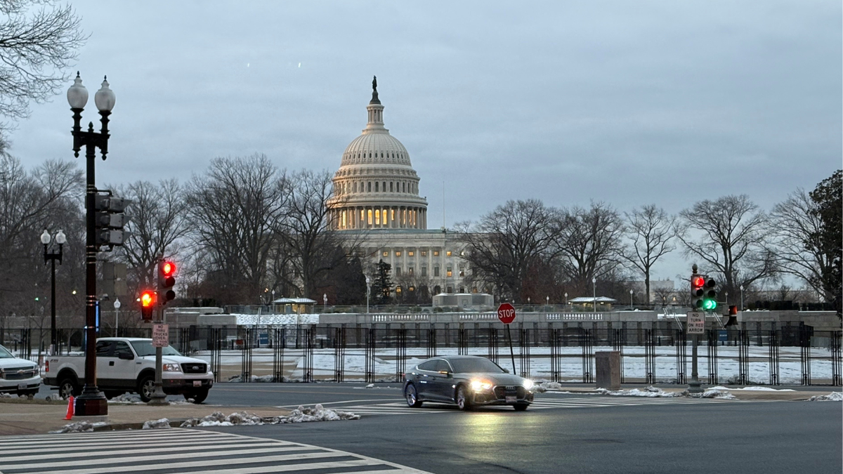 US Capitol security measures being put in place for Trump's inauguration