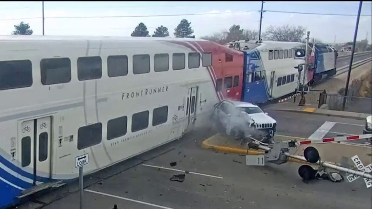 Train crashes into SUV in Utah